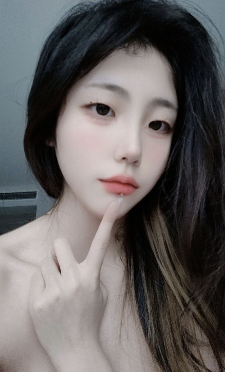 Lisa尺度18禁被骂翻メイリン モデルコレクション メ视频一区二区免费不卡高清在线观看